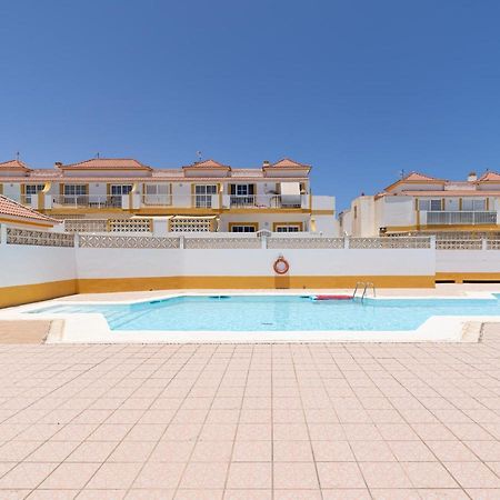 Apartamento En El Castillo Con Piscina كاليتا ذي فوستي المظهر الخارجي الصورة